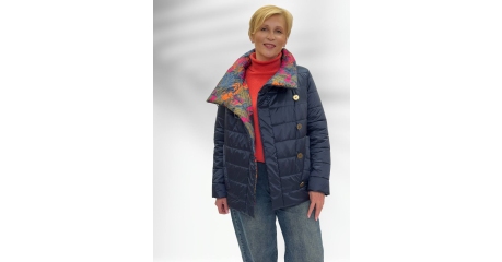 Куртка с цветочным воротником на пуговицах